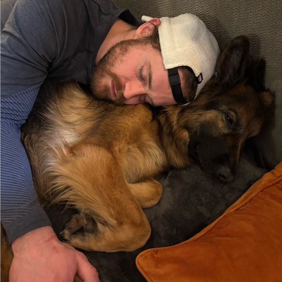 Meet your Posher, Kenzie - Picture 3 of 7